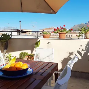 Appartement Terrace With View Attic In Old Town Ballarhome, Palerme